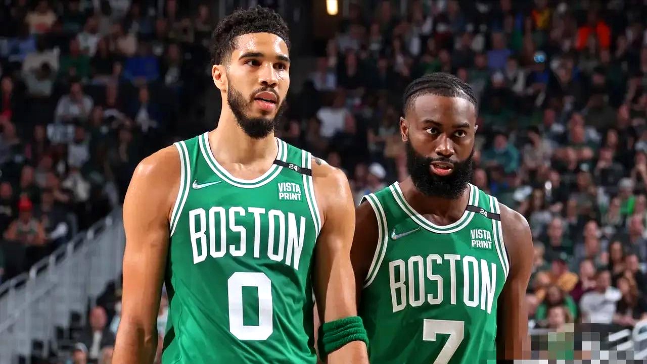 爱游戏人气手游逆转之夜！凯尔特人最后时刻连续得分取胜，经营他们社会.